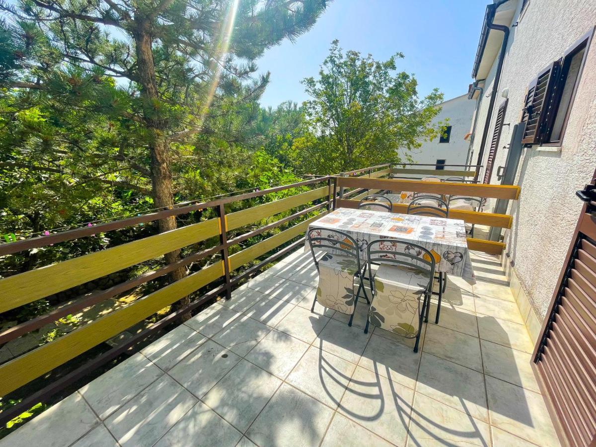 Apartmani Irena Jadranovo Zewnętrze zdjęcie