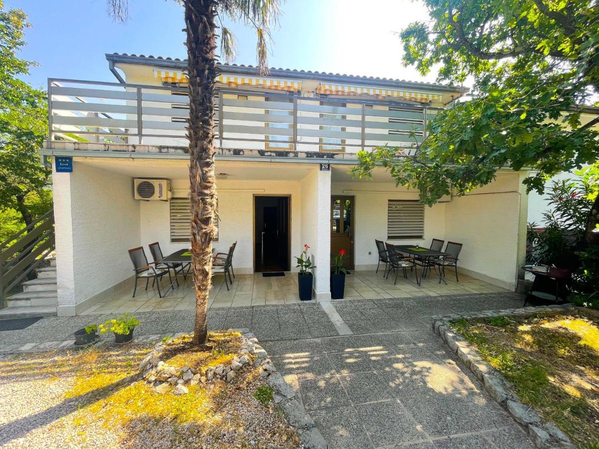 Apartmani Irena Jadranovo Zewnętrze zdjęcie
