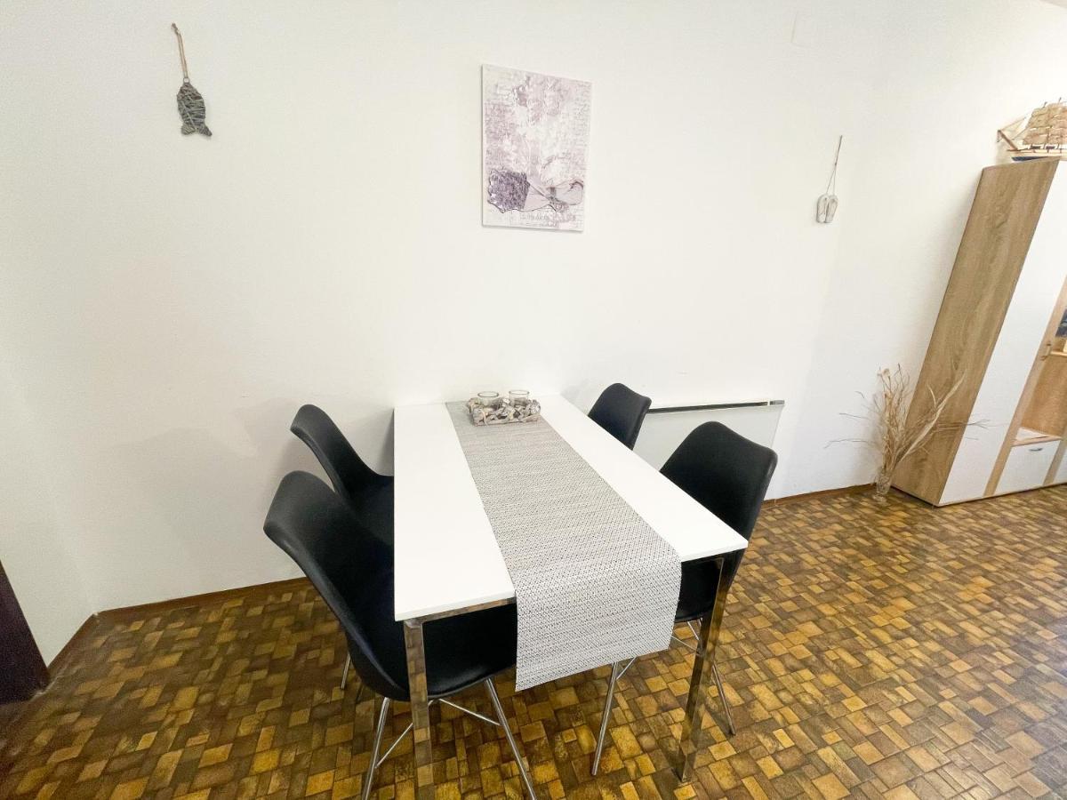 Apartmani Irena Jadranovo Zewnętrze zdjęcie